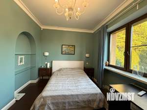 Коттедж 250м², 3-этажный, участок 25 сот.  