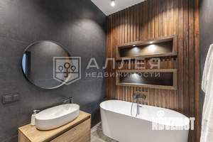 Дом 540м², 2-этажный, участок 25 сот.  