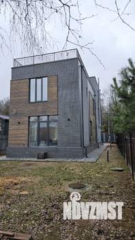 Дом 222м², 3-этажный, участок 6 сот.  