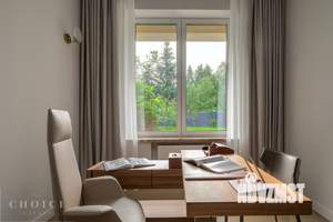 Дом 250м², 2-этажный, участок 10 сот.  