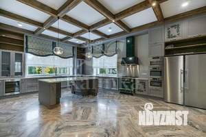 Дом 737м², 2-этажный, участок 29 сот.  