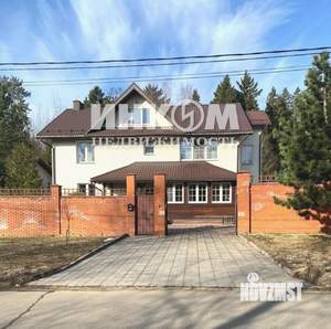 Дом 285м², 3-этажный, участок 7 сот.  