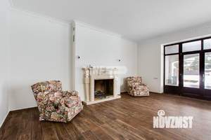 Дом 1000м², 3-этажный, участок 19 сот.  