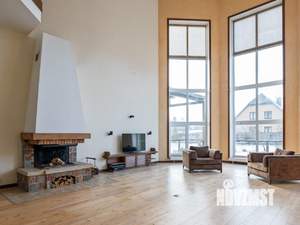 Дом 988м², 2-этажный, участок 30 сот.  