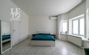 Дом 400м², 3-этажный, участок 2 сот.  