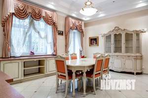 Коттедж 776м², 2-этажный, участок 44 сот.  