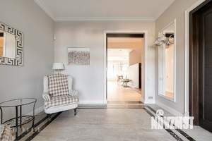 Дом 360м², 2-этажный, участок 21 сот.  