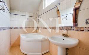 Дом 320м², 2-этажный, участок 9 сот.  