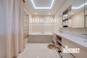 Дом 454м², 3-этажный, участок 15 сот.  