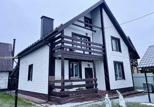 Дом 201м&sup2;, 3-этажный, участок 8 сот.  