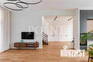 Коттедж 290м², 2-этажный, участок 9 сот.  