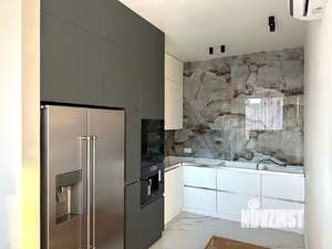 Дом 400м², 2-этажный, участок 18 сот.  