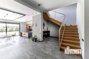 Коттедж 540м², 2-этажный, участок 25 сот.  