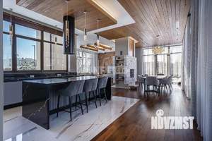 Дом 590м², 2-этажный, участок 15 сот.  