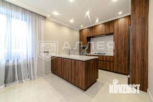 Дом 450м², 2-этажный, участок 16 сот.  