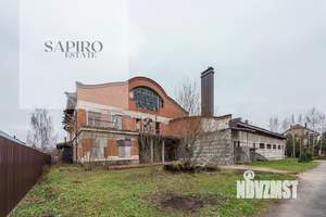 Дом 1300м², 3-этажный, участок 32 сот.  