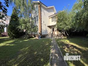 Коттедж 450м², 3-этажный, участок 12 сот.  