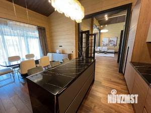 Коттедж 250м², 1-этажный, участок 15 сот.  