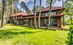 Дом 974м², 2-этажный, участок 33 сот.  