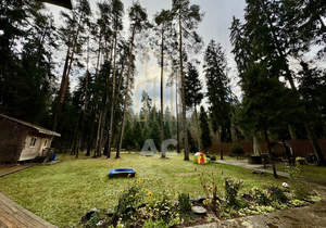 Дом 330м², 3-этажный, участок 32 сот.  