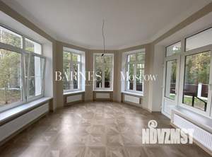 Дом 1000м², 3-этажный, участок 16 сот.  