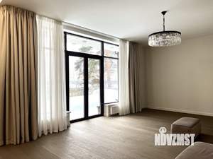 Коттедж 700м², 3-этажный, участок 8 сот.  