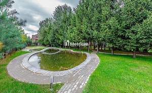 Дом 380м², 2-этажный, участок 30 сот.  