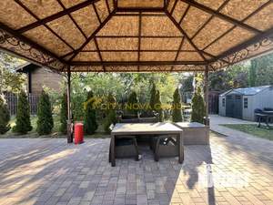 Дом 627м², 2-этажный, участок 16 сот.  