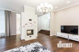 Дом 450м², 2-этажный, участок 7 сот.  