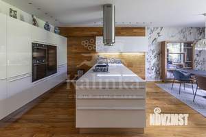 Таунхаус 320м², 4-этажный, участок 2 сот.  