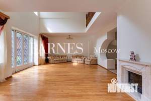 Дом 370м², 2-этажный, участок 15 сот.  