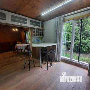 Дом 180м², 2-этажный, участок 10 сот.  