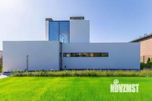 Коттедж 585м², 2-этажный, участок 18 сот.  