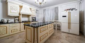 Дом 742м², 4-этажный, участок 0 сот.  