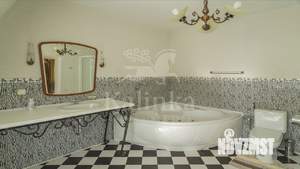 Дом 400м², 3-этажный, участок 30 сот.  