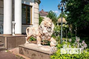 Дом 675м², 3-этажный, участок 18 сот.  