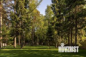 Дом 1700м², 2-этажный, участок 46 сот.  