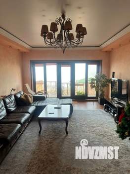 Дом 350м², 2-этажный, участок 5 сот.  