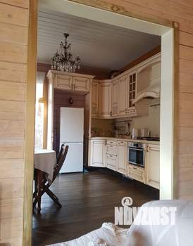 Дом 246м², 3-этажный, участок 8 сот.  