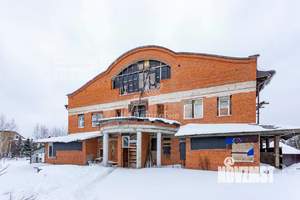 Коттедж 1500м², 3-этажный, участок 30 сот.  