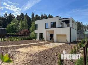 Дом 176м², 2-этажный, участок 6 сот.  