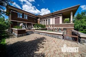 Дом 600м&sup2;, 2-этажный, участок 20 сот.  