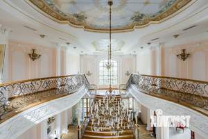 Дом 675м², 2-этажный, участок 18 сот.  