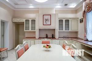 Коттедж 776м², 2-этажный, участок 44 сот.  