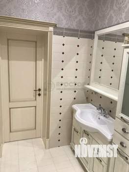 Дом 303м², 2-этажный, участок 16 сот.  