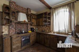 Дом 250м², 4-этажный, участок 13 сот.  