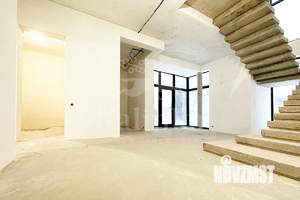 Дом 309м², 2-этажный, участок 9 сот.  