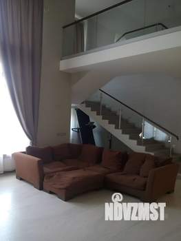 Дом 485м², 2-этажный, участок 10 сот.  