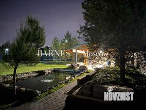 Дом 800м&sup2;, 2-этажный, участок 15 сот.  