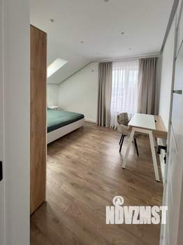 Дом 217м², 2-этажный, участок 7 сот.  